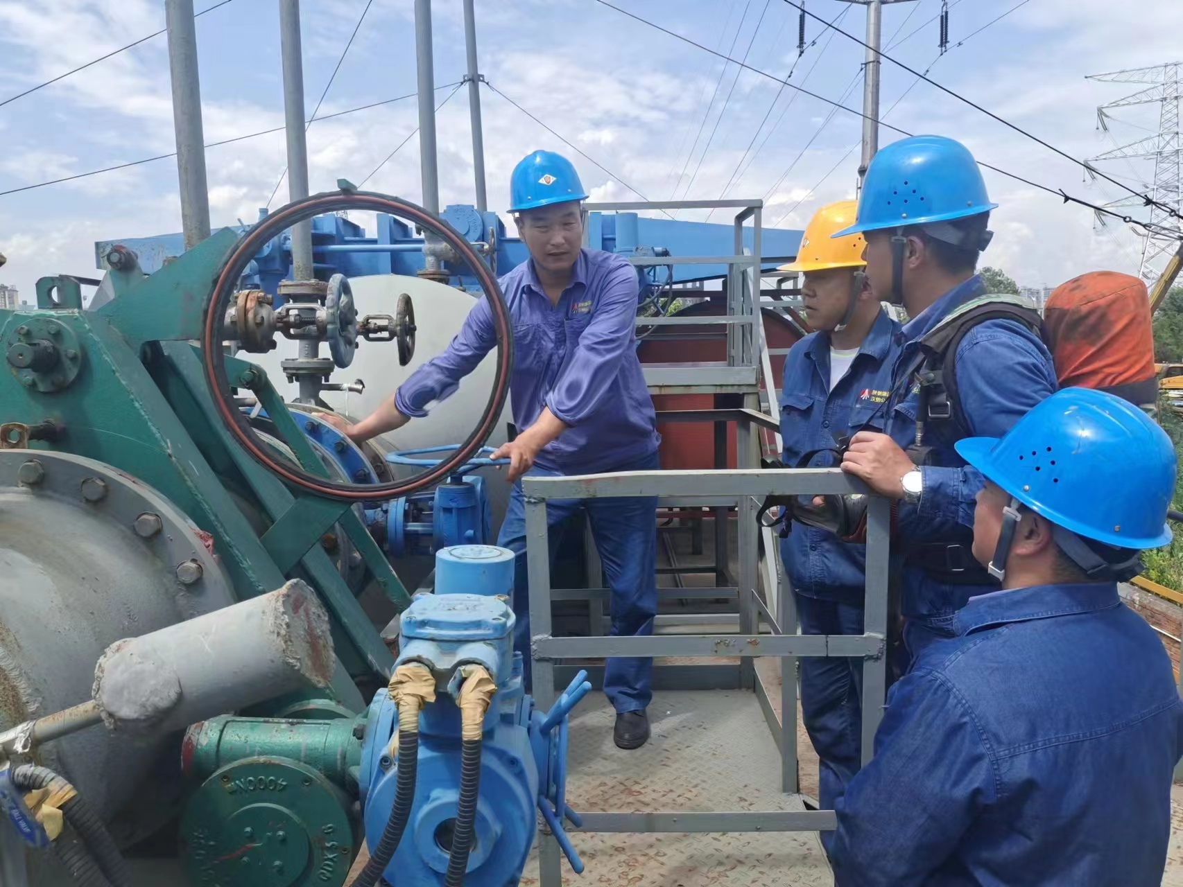 浜鎷�锛屽嚭瀵︾瓥 鎺ㄥ嫊鐧�(f膩)灞曡垏浜烘墠鈥滈洐鍚戝璧粹€�