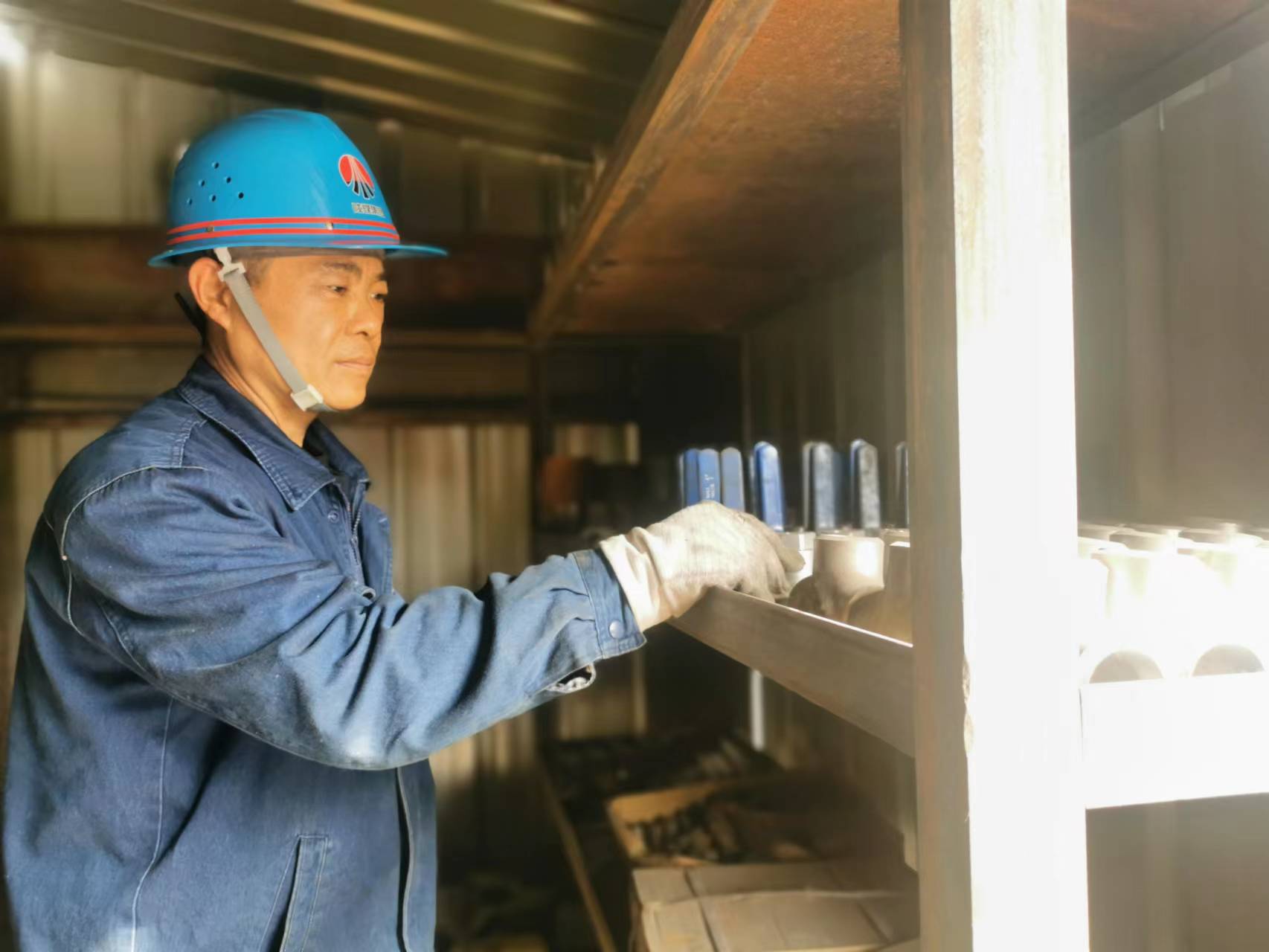 鍒濆啲鏅�(sh铆)绡€(ji茅) 浠栧€戝ギ鎴�(zh脿n)鍦ㄩ嫾鍩庝竴绶�