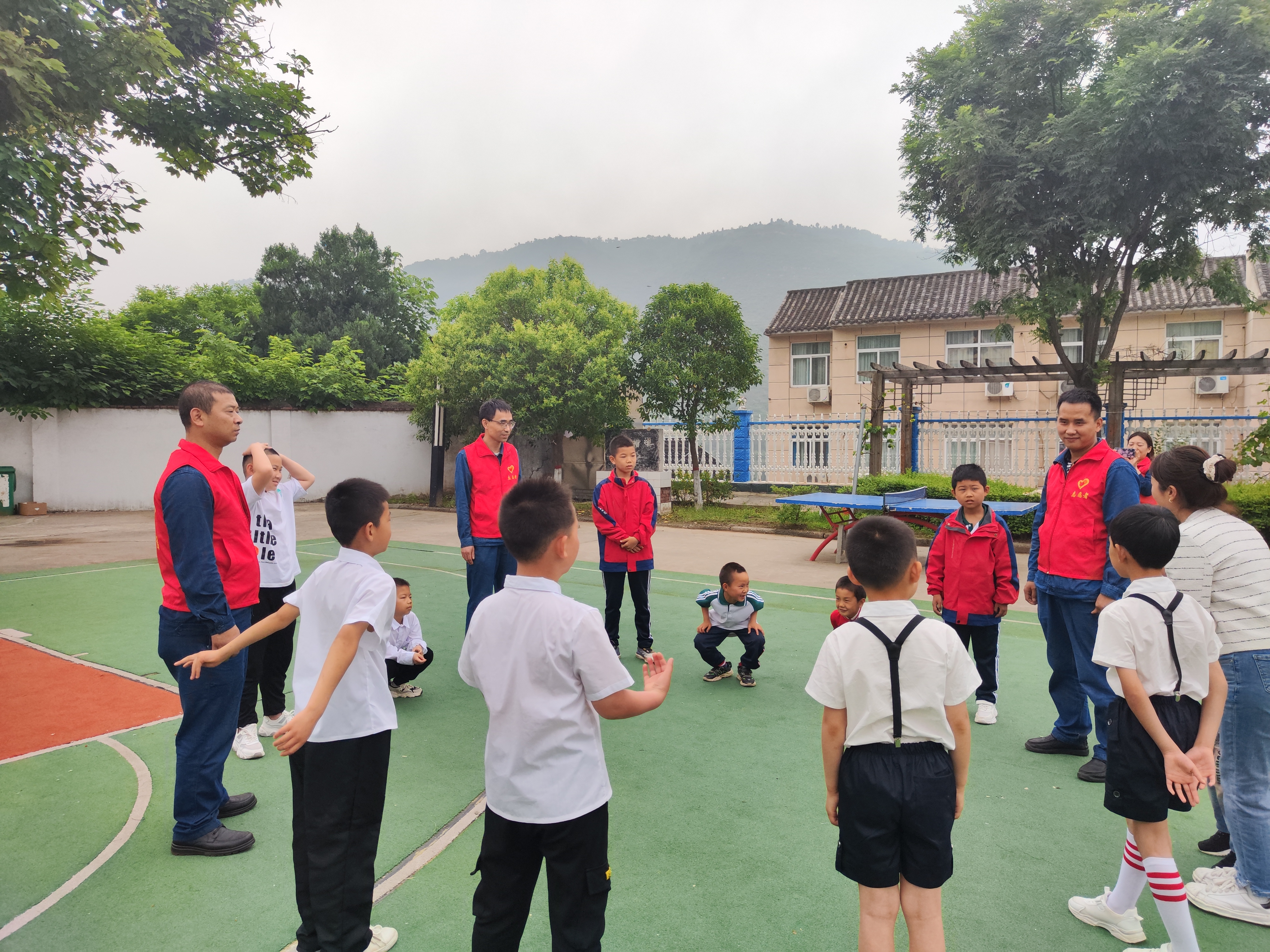 龍鋼公司軋鋼廠志愿者服務(wù)隊榮獲韓城市第二屆新時代文明實踐志愿服務(wù)項目大賽二等獎